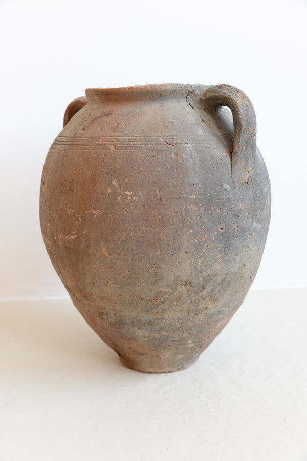 ANTIQUE OLIVE POT